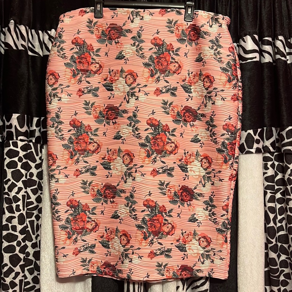 Floral pencil skirt